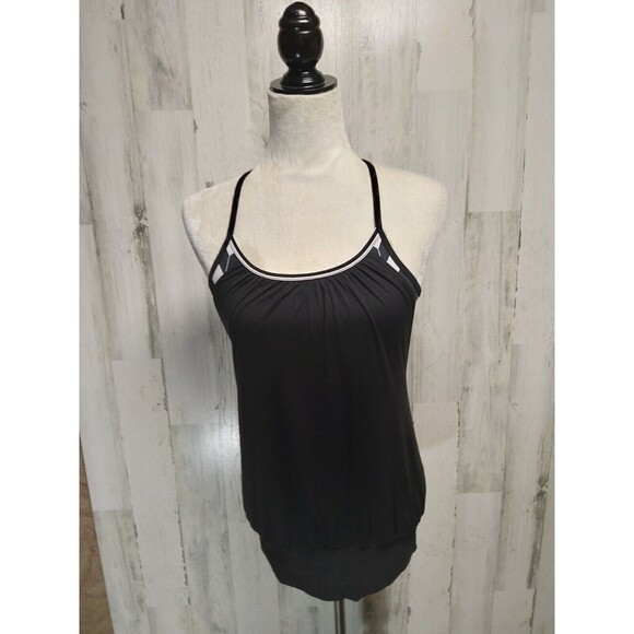 Lululemon Black No Limits Built In Bra Tank Top Sz 4 - Picture 1 of 4